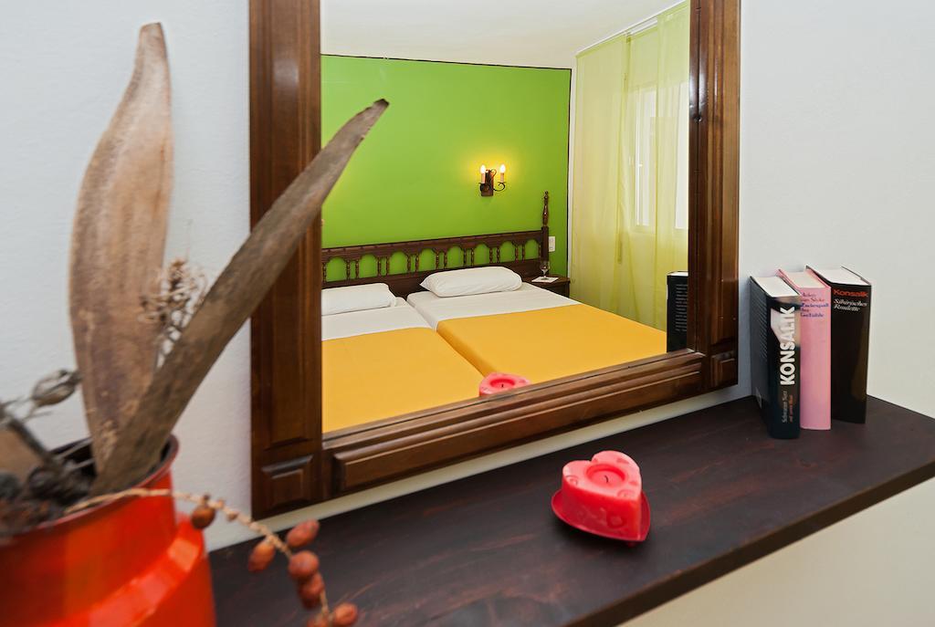 Apartamentos Casa Blanca Miami Platja  Habitación foto